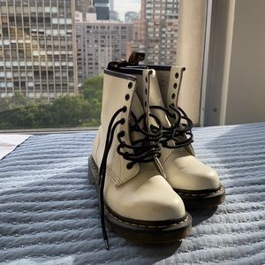 White dr Martin’s